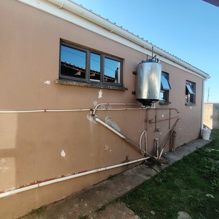 5 Bedroom Property for Sale in Mdantsane Eastern Cape